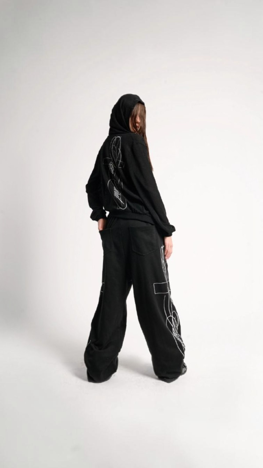 no E mosen Embroidered Baggy Sweatpants