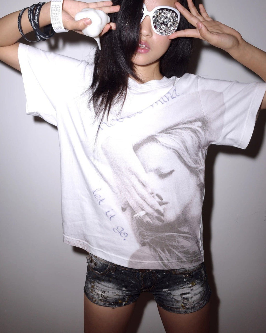 CHAI 26SS Kate Moss Portrait Slogan Vintage Graphic Tee - SWAGLAB