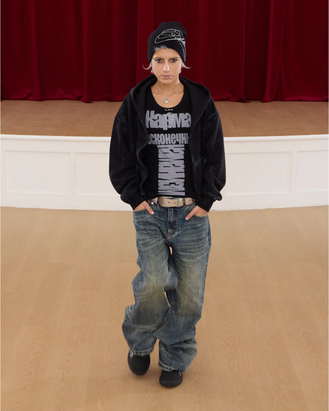 KARMANISTIC Rhinestone  Jeans