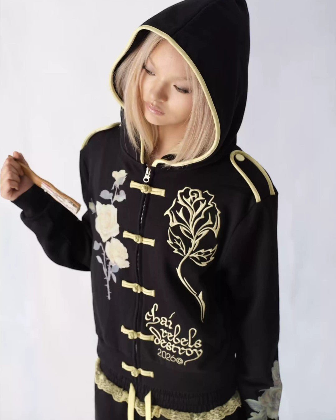 CHAI 26W Frog-Button Zip Hoodie - SWAGLAB